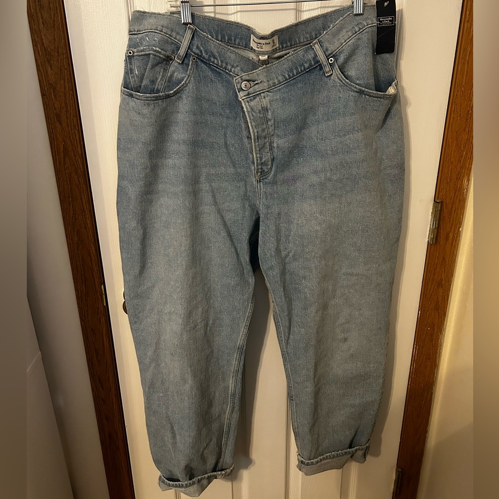 Abercombie Dad Jeans